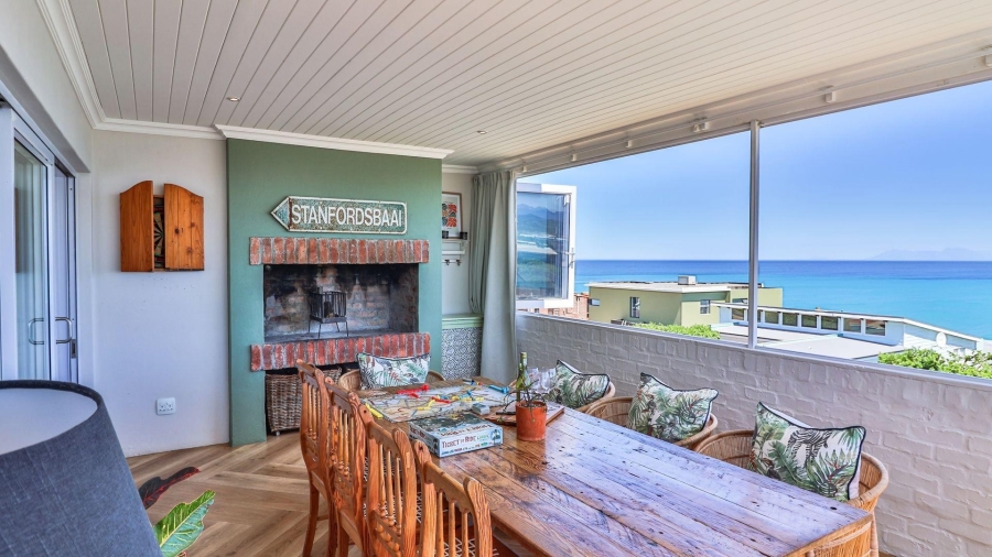 4 Bedroom Property for Sale in De Kelders Western Cape